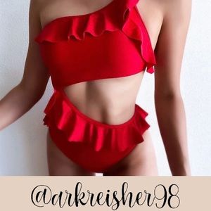 CUTE SHEIN RED RUFFLE BATHING SUIT